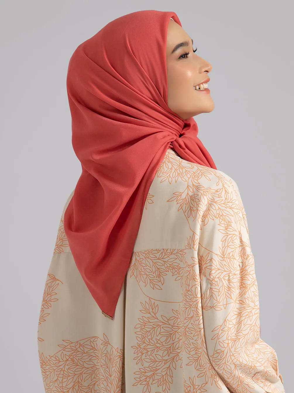 AIRY VOILE SCARF PLAIN RUBY LIPS